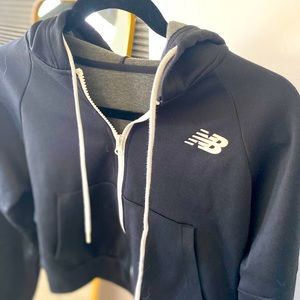 Cropped and cute hoodie